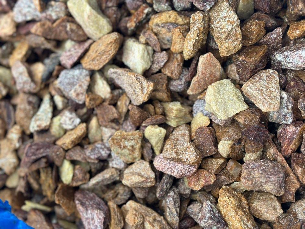 Златолит персиковый декоративная каменная крошка купить в Нижней Салде