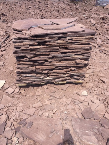 Плитняк лемезит бордовый для цоколя 1,5-2 см купить в Нижней Салде