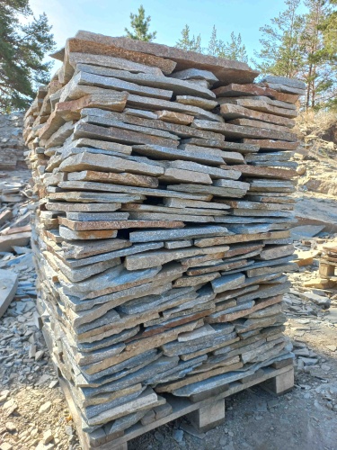 Плитняк златолит серебристый для фасада купить в Нижней Салде