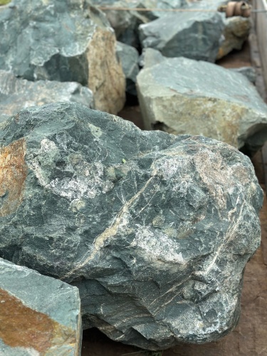 Камни для ландшафтного дизайна зелёные 10-60 килограмм купить в Нижней Салде