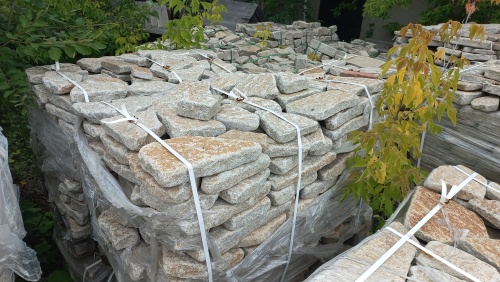 Гранитный плитняк галтованный для парковки купить в Нижней Салде