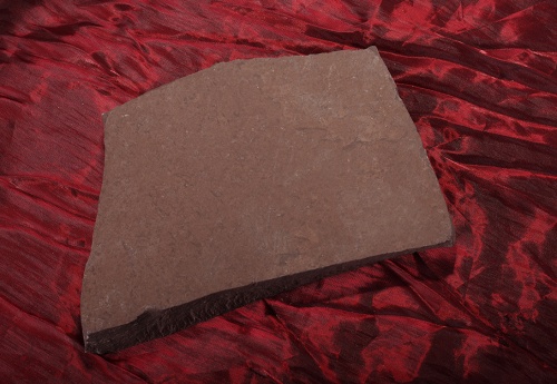 Плитняк лемезит бордовый для цоколя 1,5-2 см купить в Нижней Салде