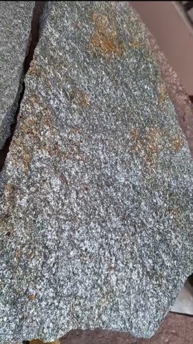 Плитняк златолит серебристый для цоколя, отмостки купить в Нижней Салде