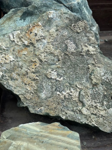 Ландшафтные глыбы зелёные 200-500 килограмм купить в Нижней Салде